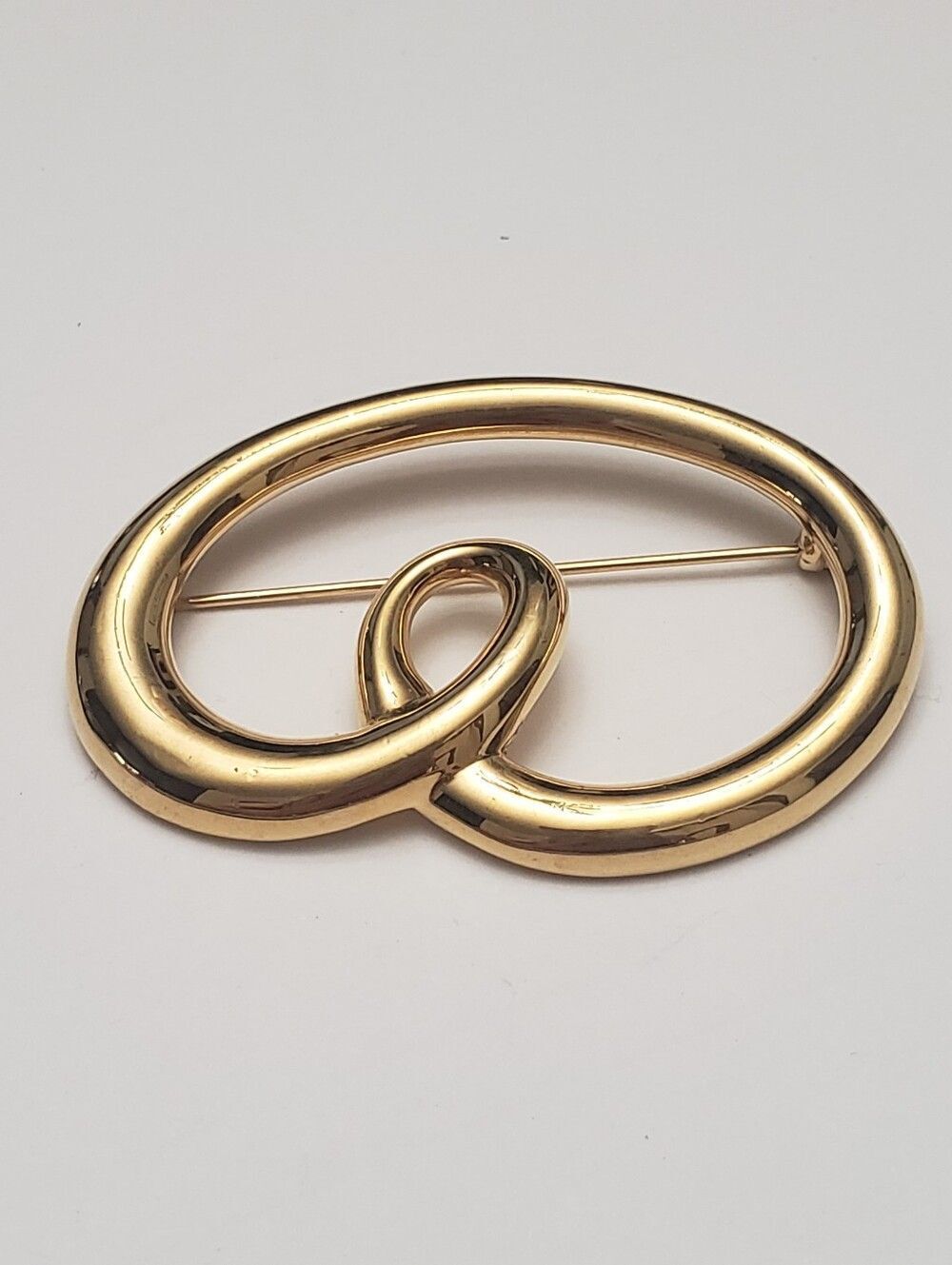 Vintage MONET Goldtone Swirl Pretzel-Style Brooch Pin